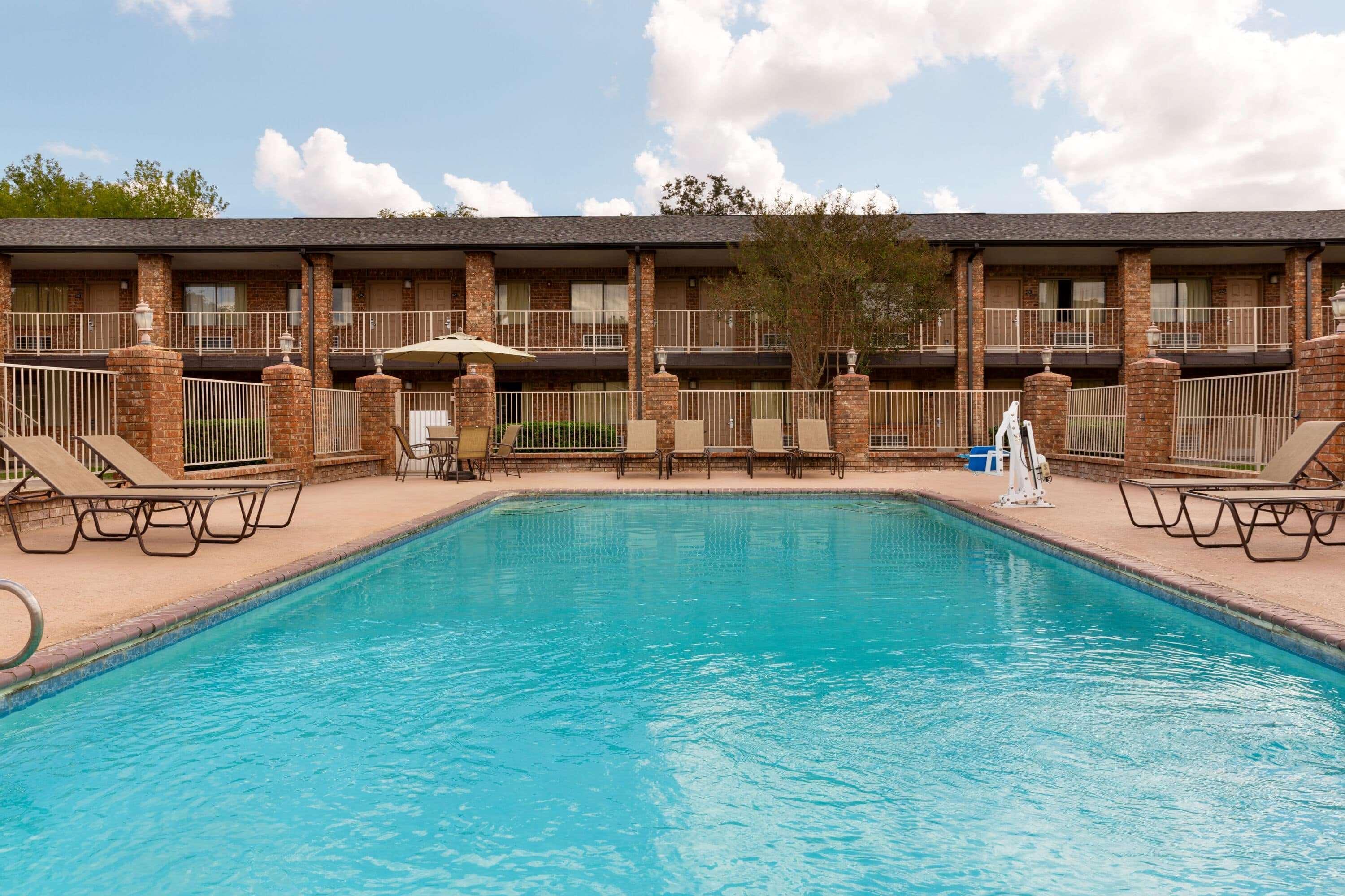 Super 8 By Wyndham Universal City Esterno foto
