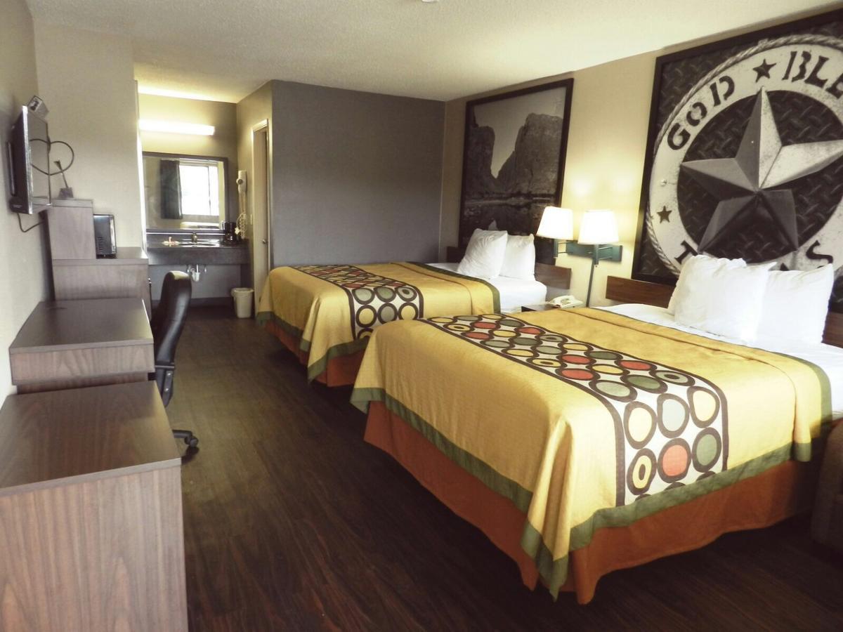 Super 8 By Wyndham Universal City Esterno foto