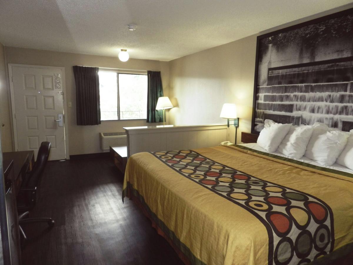 Super 8 By Wyndham Universal City Esterno foto