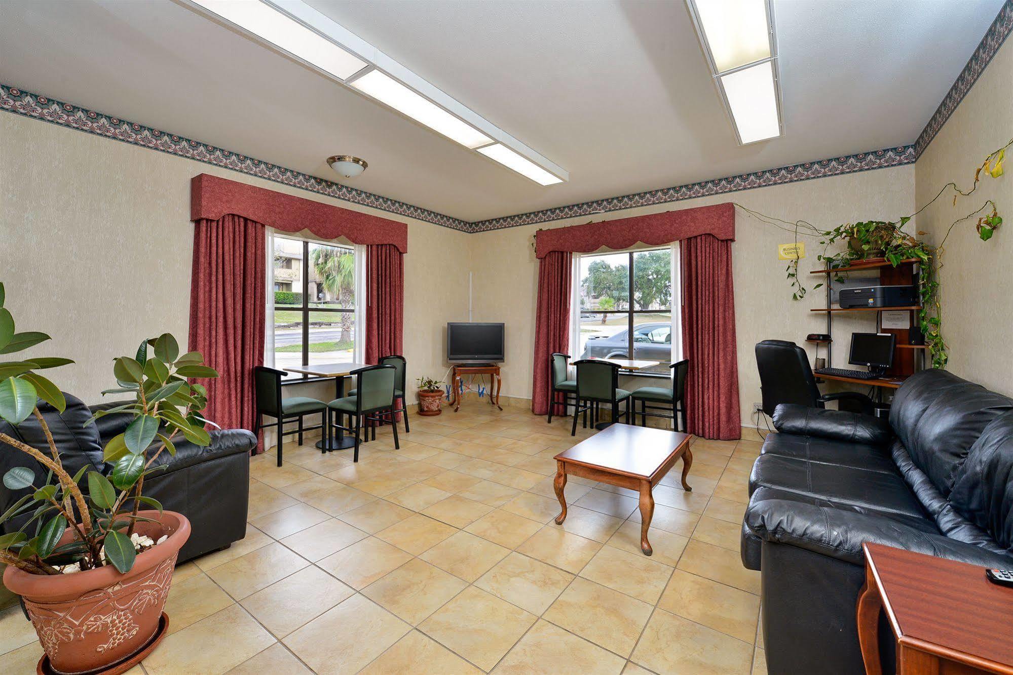 Super 8 By Wyndham Universal City Esterno foto